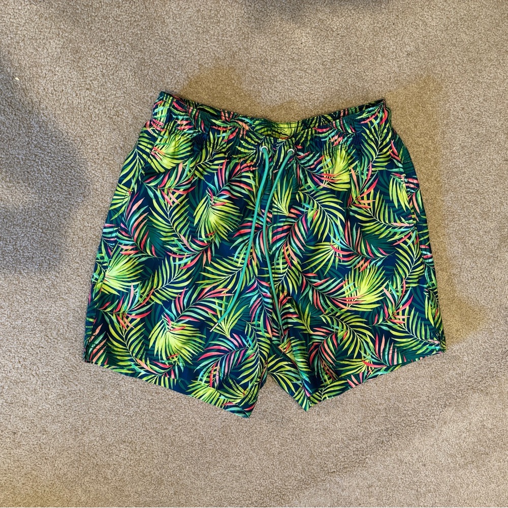 Men’s Lands End Swim Trunks size M